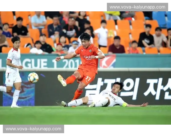 K联赛教练：战术与人格并重的绿茵掌舵者